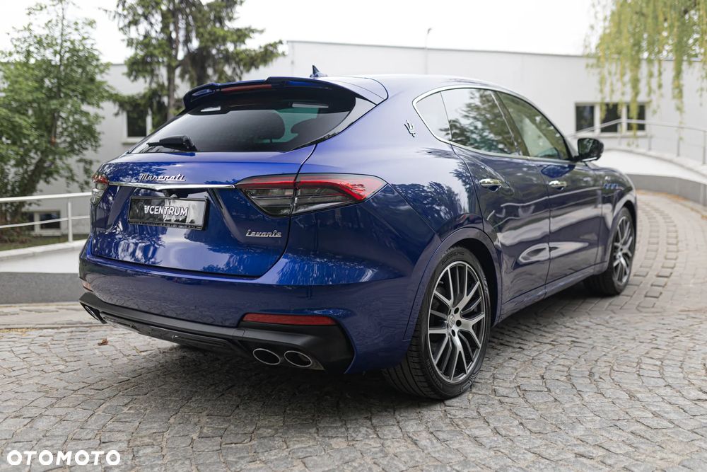 Maserati Levante MHEV GT - 10