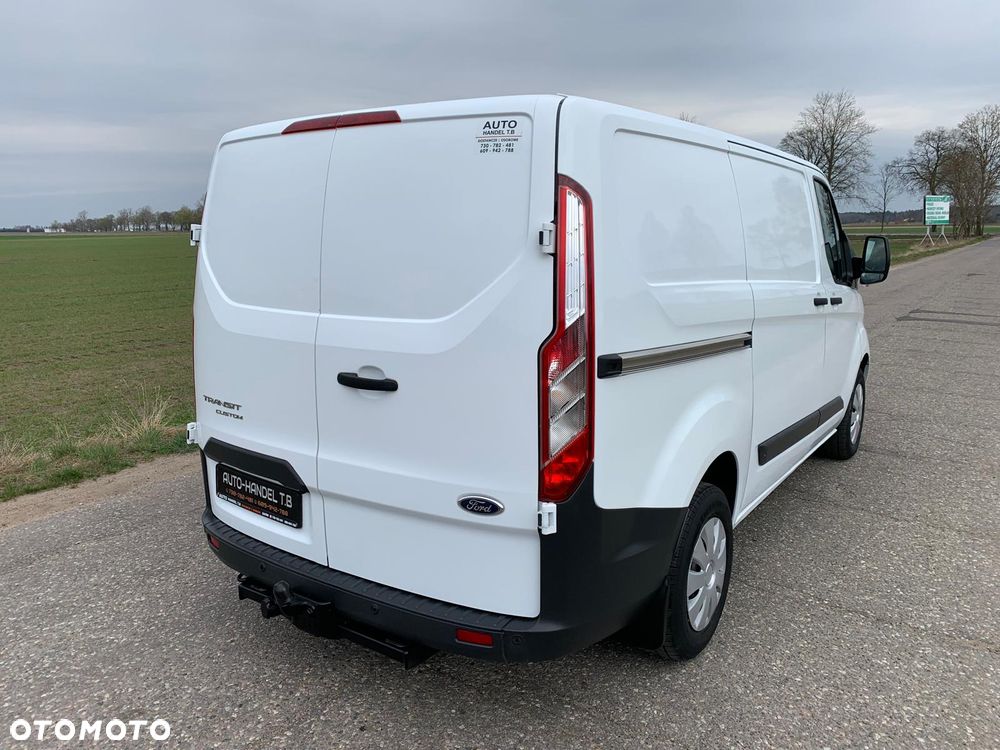 Ford Transit Custom - 8