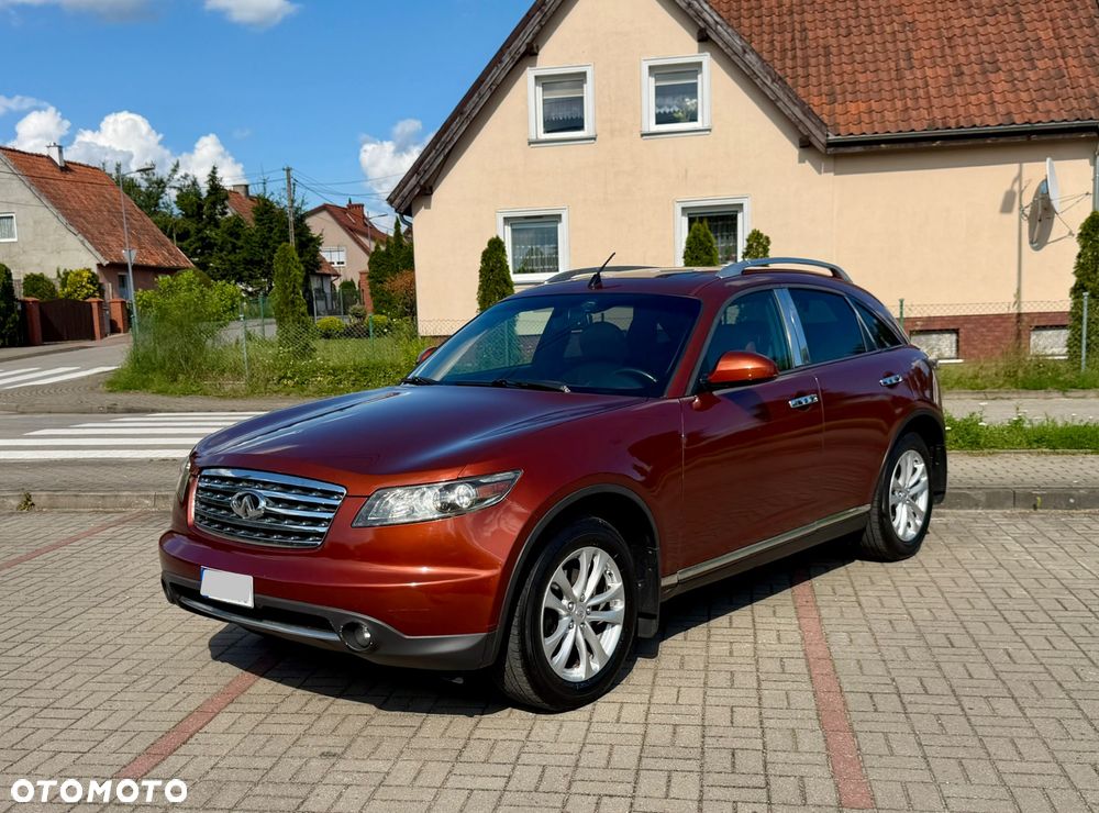 Infiniti FX - 15