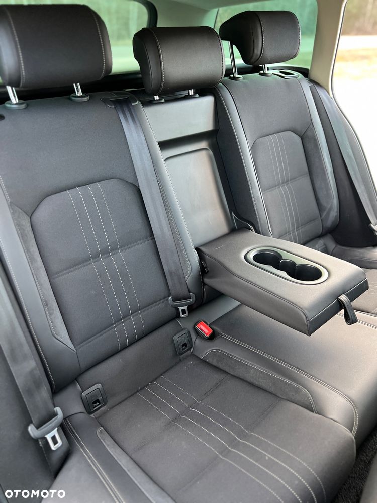 Volkswagen Passat Alltrack - 21