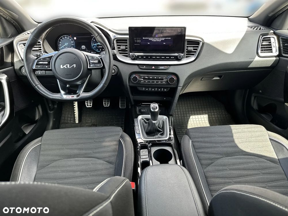 Kia ProCeed - 14