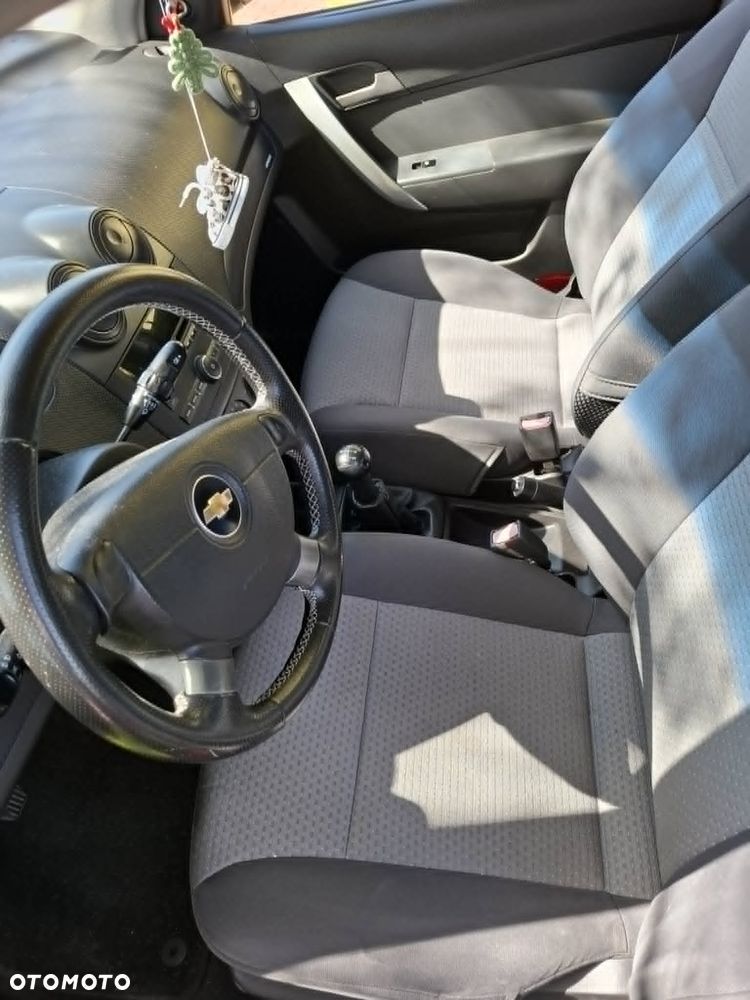 Chevrolet Aveo 1.2 16V Base (air4) - 1
