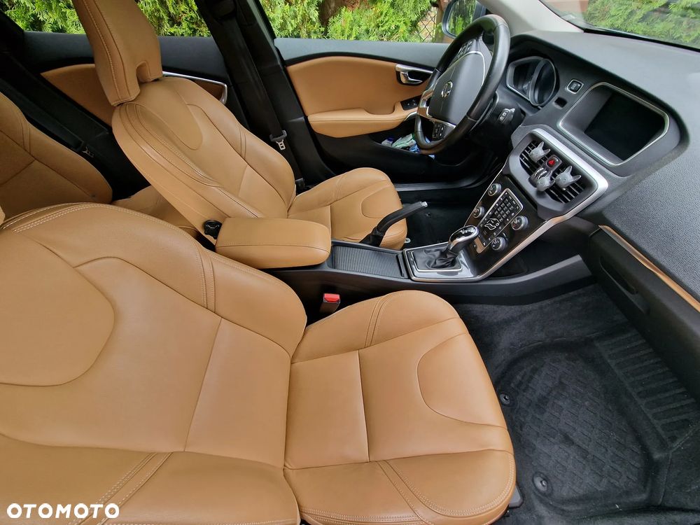 Volvo V40 - 9
