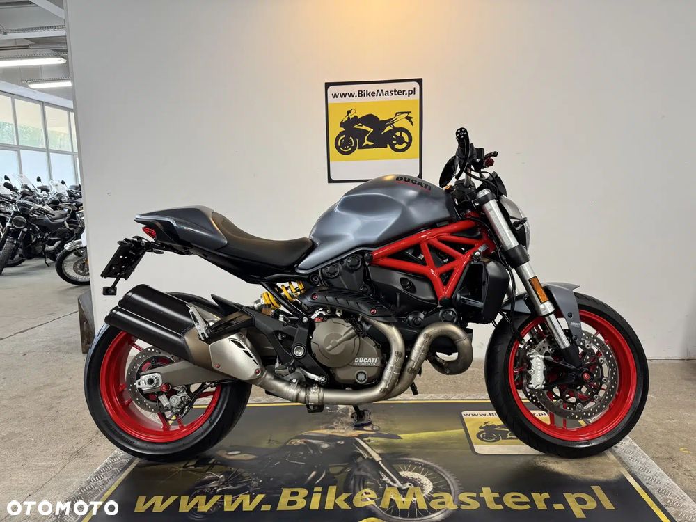 Ducati Monster - 1
