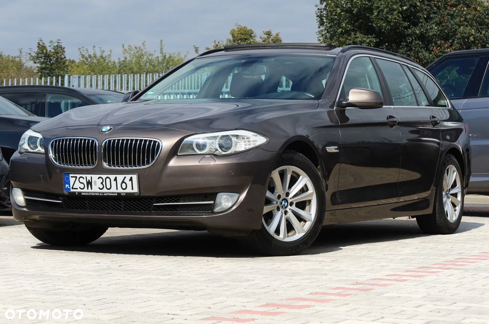 BMW Seria 5 520d Touring - 39