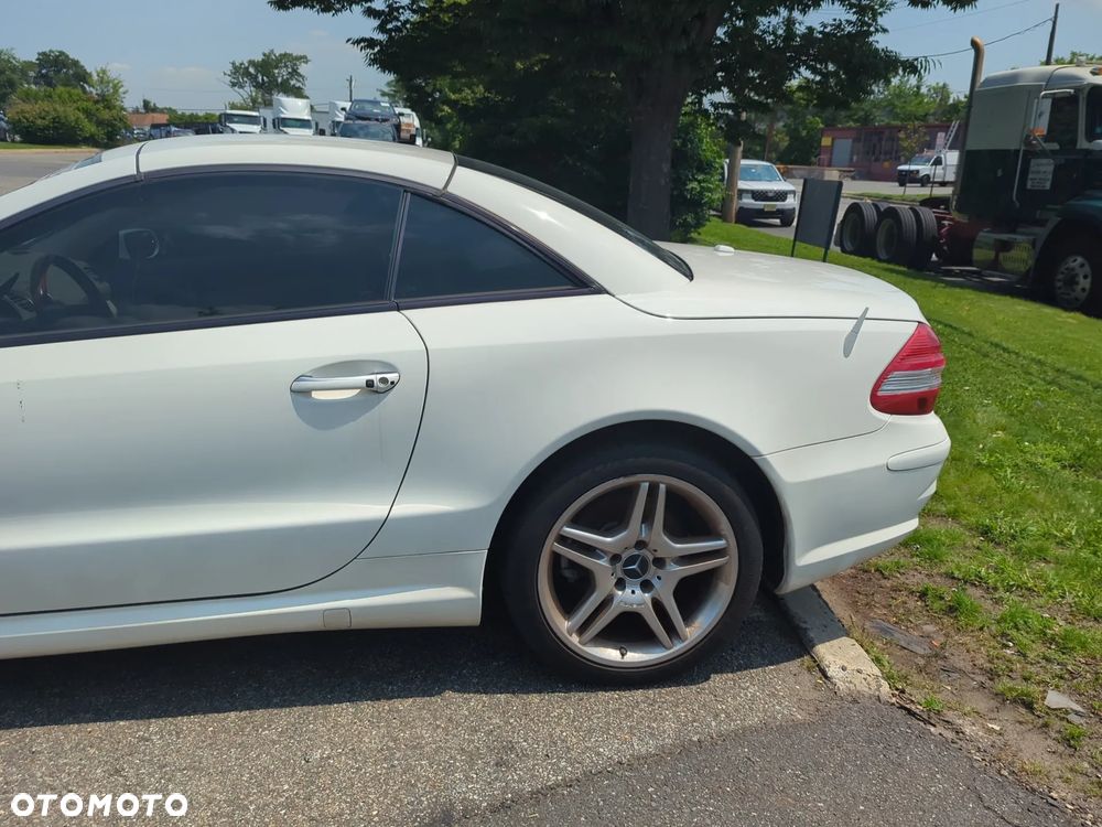 Mercedes-Benz SL - 22