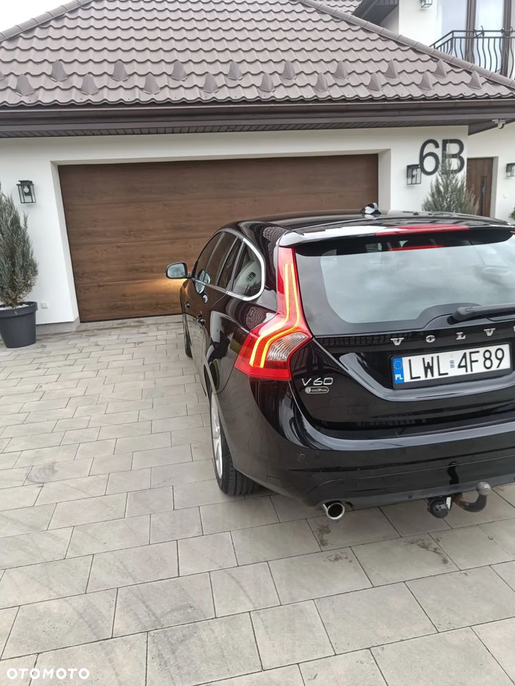 Volvo V60 D2 Base - 14