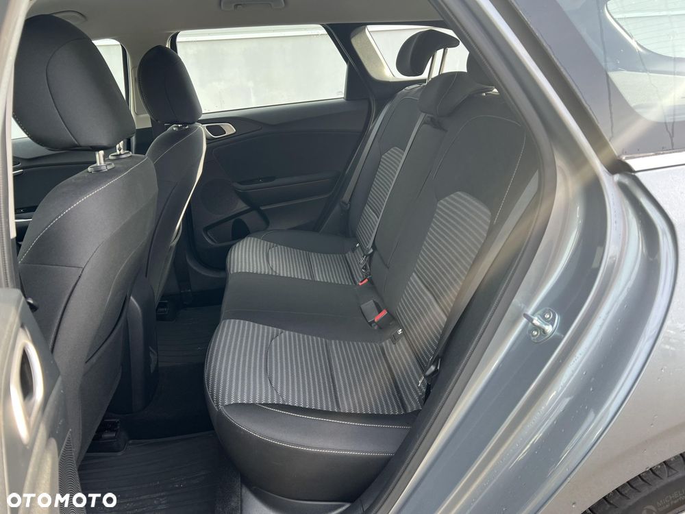 Kia Ceed 1.5 T-GDI M DCT - 15