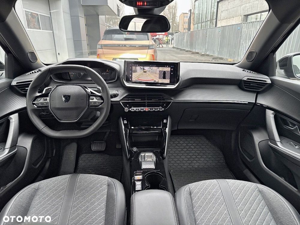 Peugeot 2008 - 8