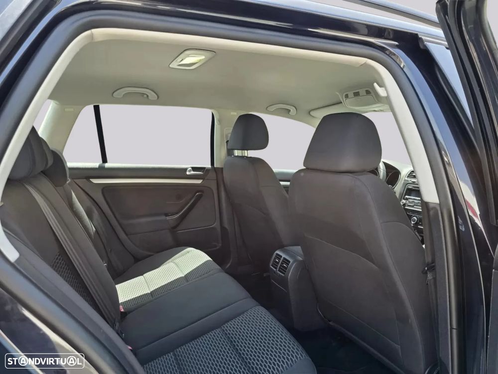 VW Golf Variant 1.6 TDi Confortline - 11