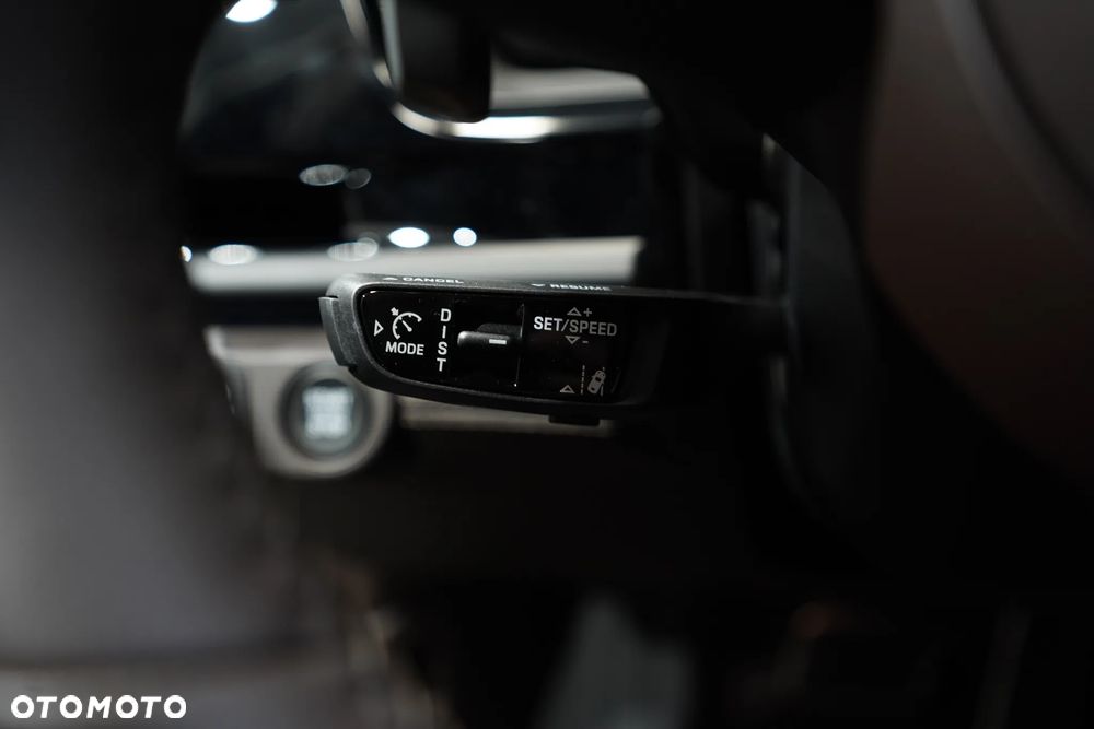 Porsche Panamera ver-4-e--hybrid-phev - 17