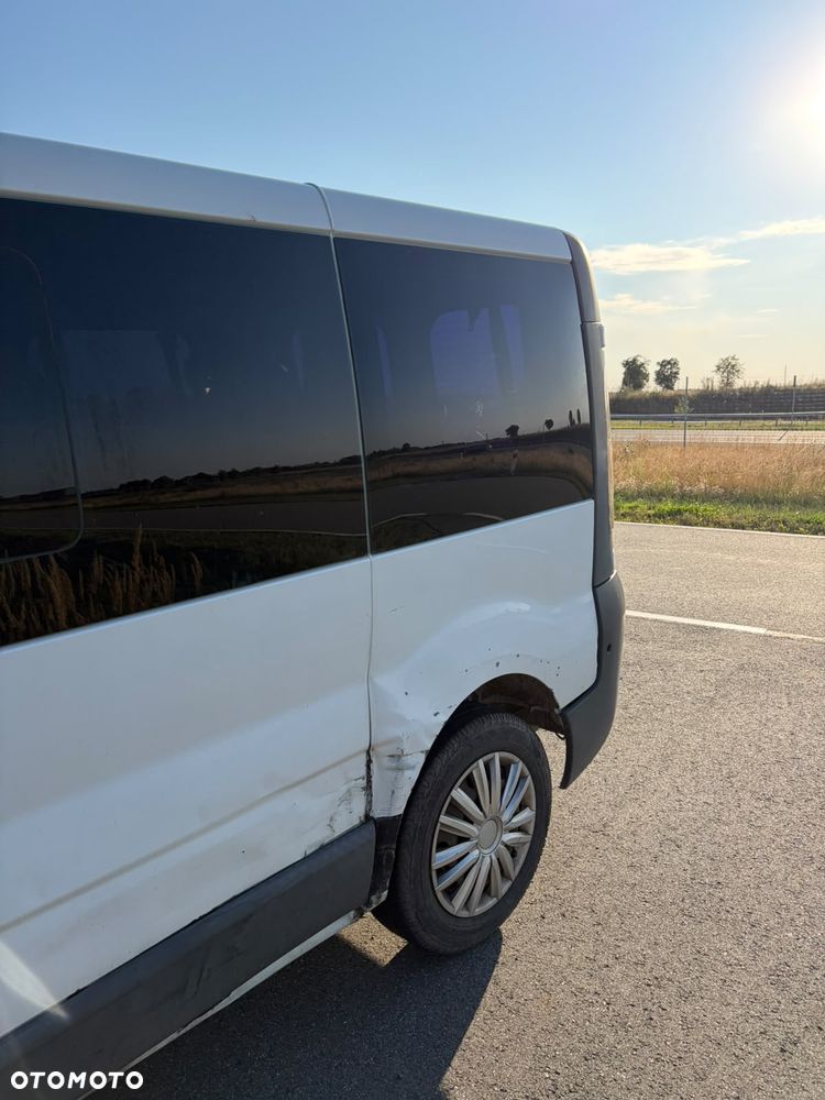 Renault Trafic Passenger - 5