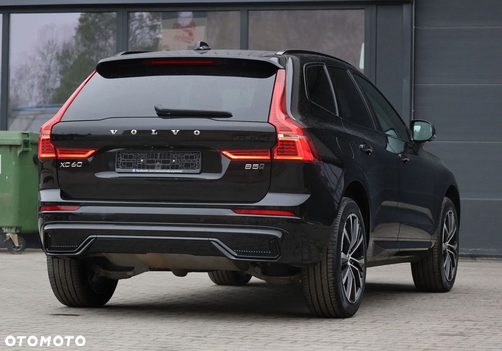Volvo XC 60 B5 B AWD Ultimate Dark - 39