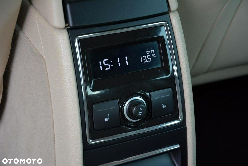 Skoda Superb 2.0 TDI DSG L&K - 17