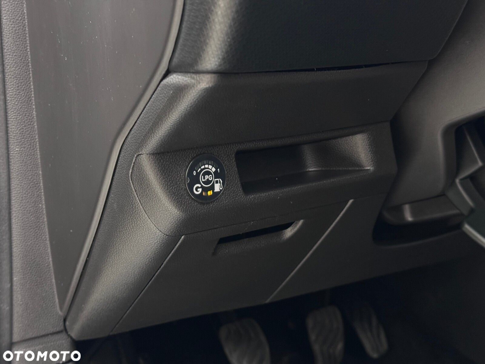 Renault Clio - 22