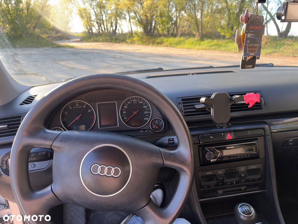 Audi A4 Limousine 1.8T - 6