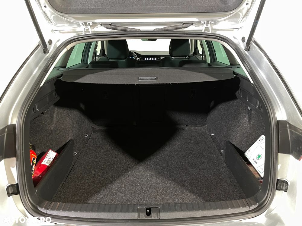 Skoda Octavia 2.0 TDI DSG Ambition - 13