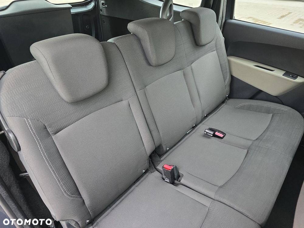 Dacia Lodgy 1.5 dCi Laureate - 11
