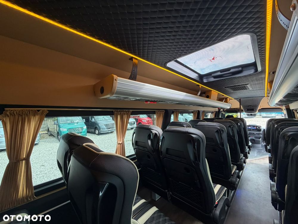 Mercedes-Benz Sprinter 519 - 27