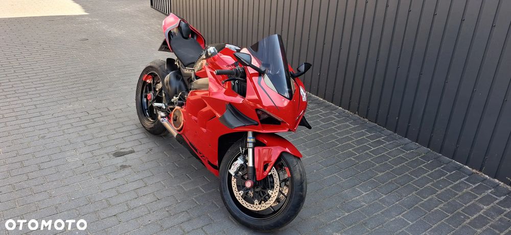 Ducati Panigale V4 - 1