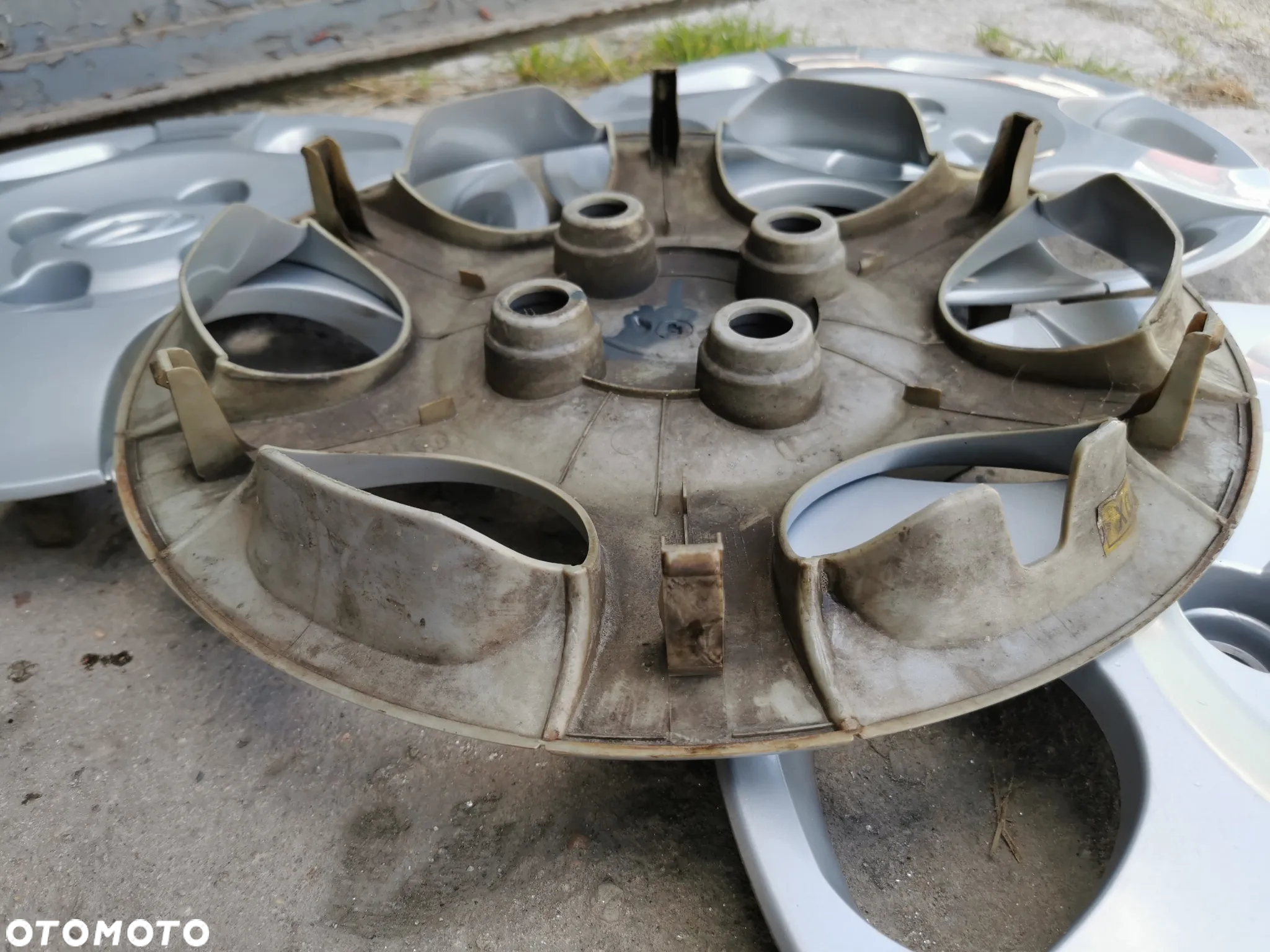 Hyundai Elantra Kołpaki 15" KOMPLET 4x114,3 - 6