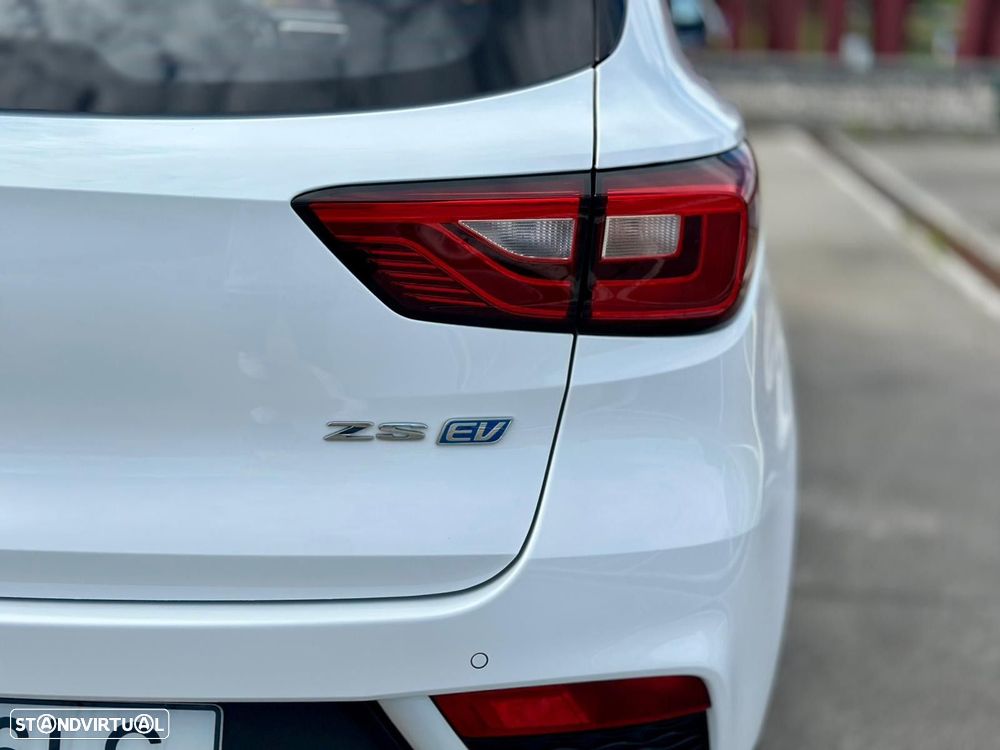 MG ZS EV Luxury - 7