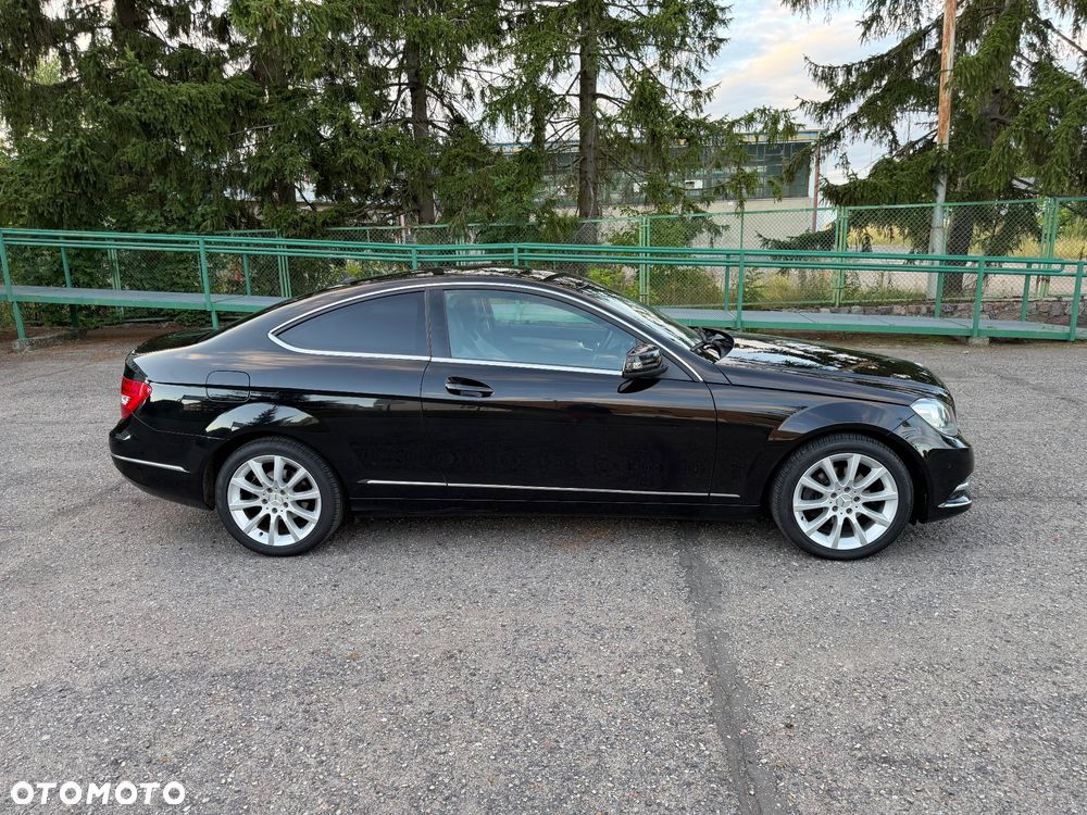 Mercedes-Benz Klasa C 180 7G-TRONIC Edition - 4