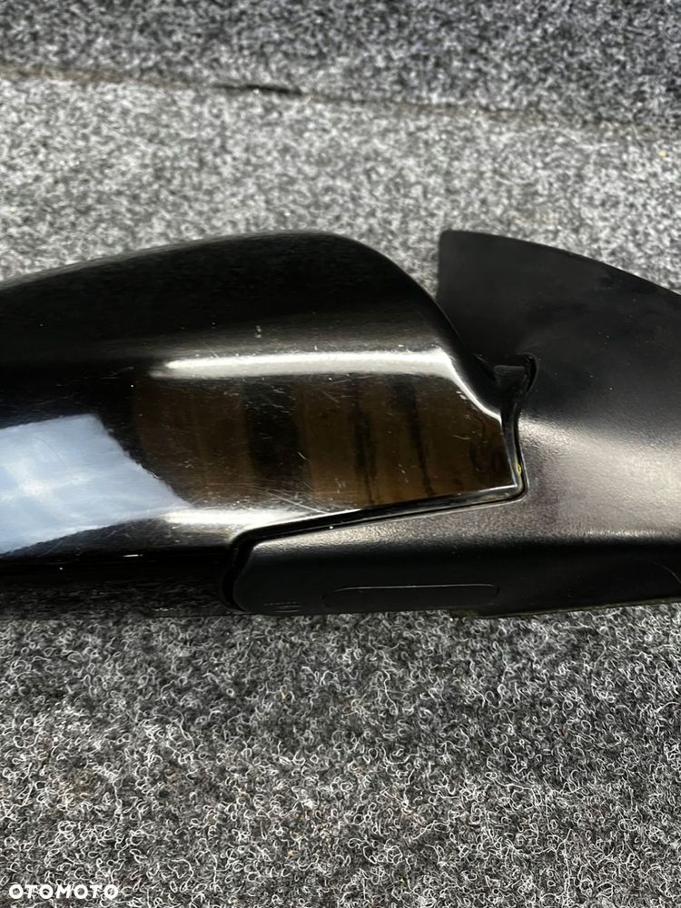 lusterko prawe kia sportage II 5 pin europa OE - 11