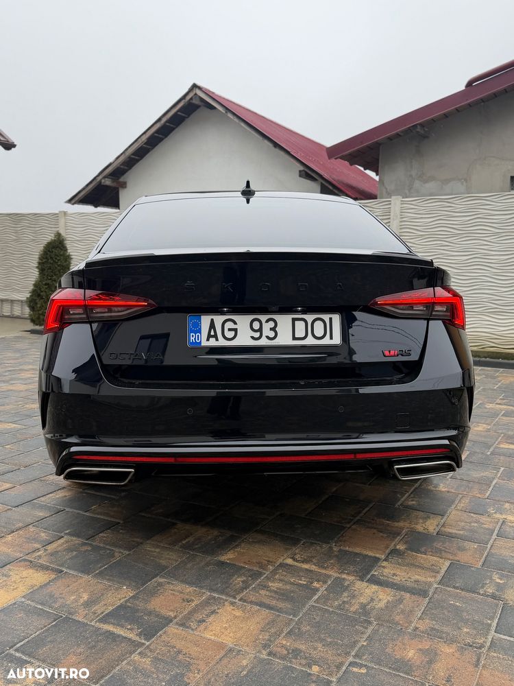 Skoda Octavia 2.0 TDI DSG RS Plus - 4