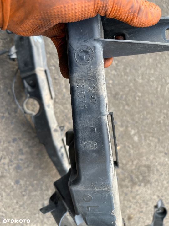 Ślizg mocowanie lampy przedniej lewej Bmw e90 e91 lift lci - 4