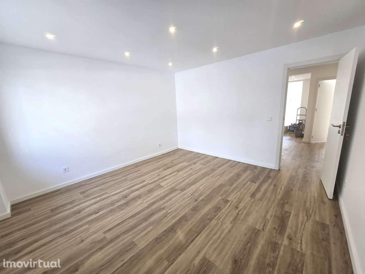 Magnifico Apartamento T2 na Mercês - Grande imagem: 2/8