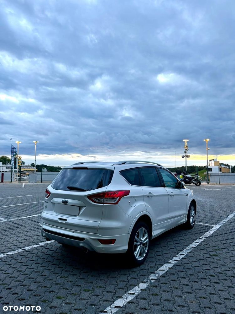 Ford Kuga - 2