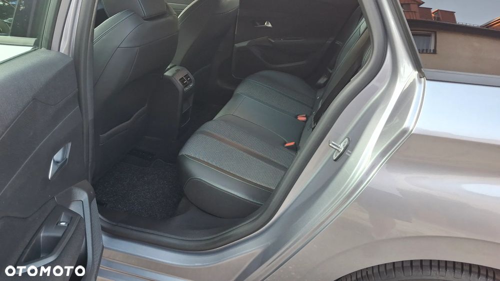 Peugeot 308 SW 1.5 BlueHDi GT Pack S&S EAT8 - 28
