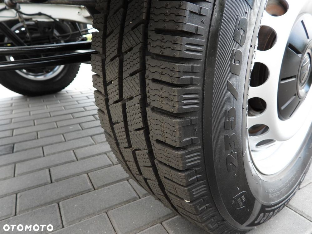 Volkswagen CRAFTER  WYWROTKA TEMPOMAT KLIMATYZACJA  140KM - 25