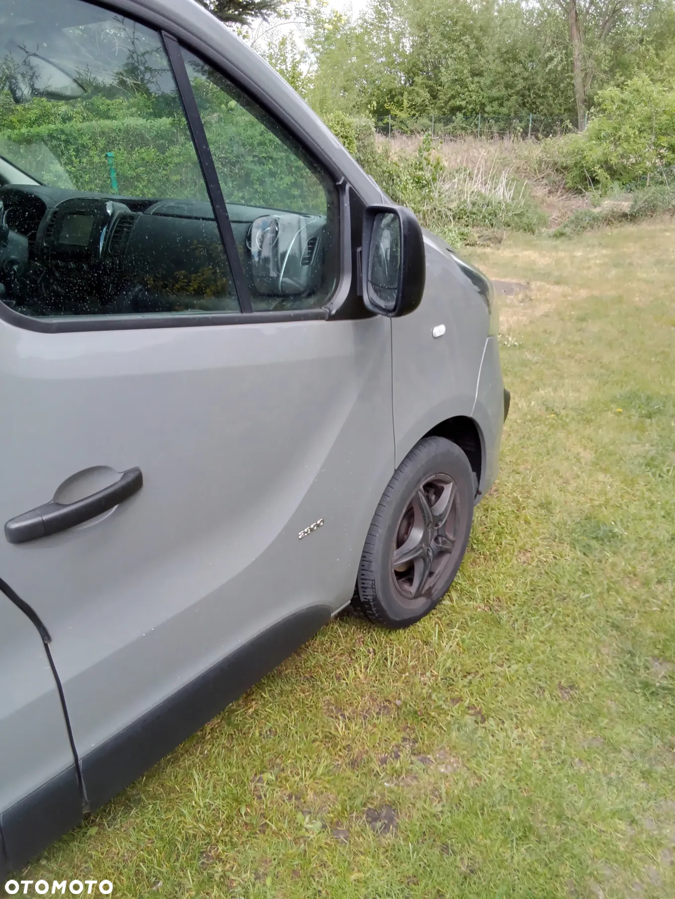 Opel Vivaro - 10