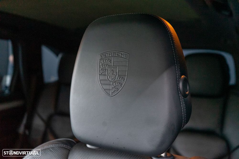 Porsche Cayenne - 22
