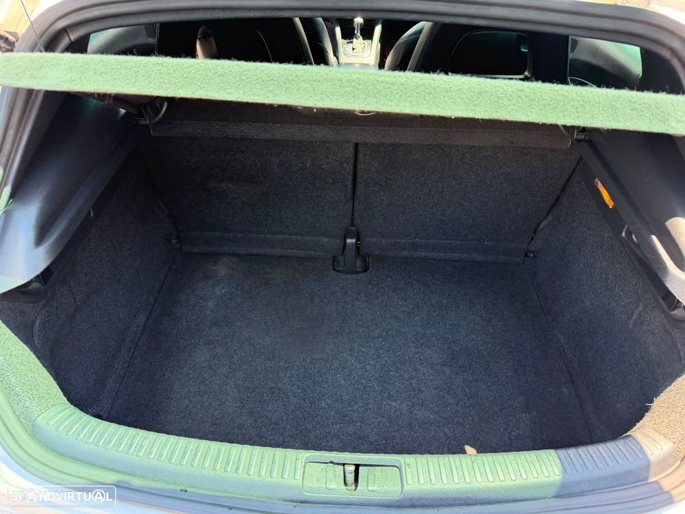 VW Scirocco 2.0 TDI Sport DSG - 30