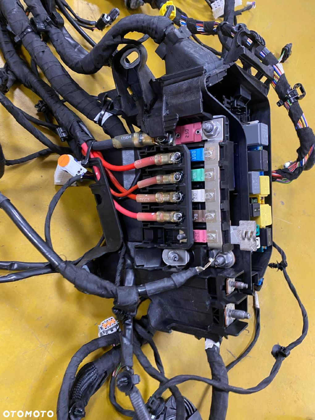 WIĄZKA INSTALACJA BEZPIECZNIKI INFINITI Q30 2.2 D - 5