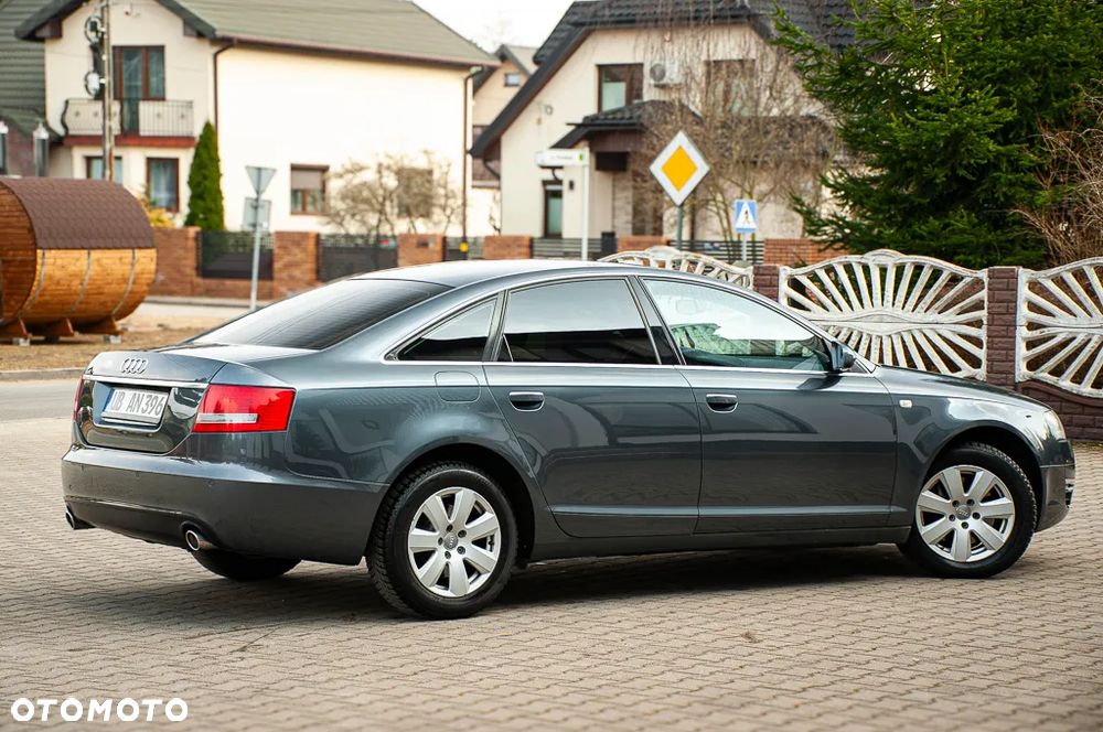 Audi A6 Limousine 2.4 - 21