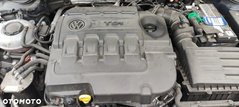 Volkswagen Passat 2.0 TDI SCR Comfortline - 19