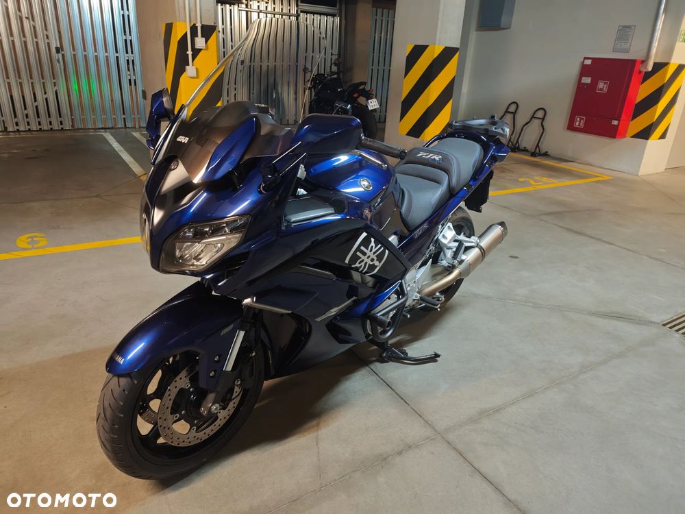 Yamaha FJR - 1