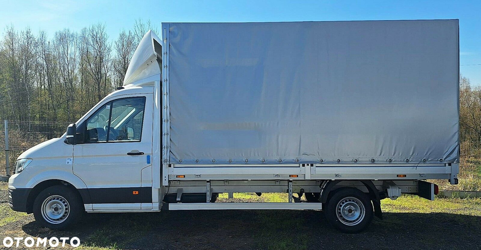 Volkswagen Crafter Crafter 35 Podwozie z pojedynczą kabiną silnik: 2,0 l EURO VI SCR 163 KM / skrzynia biegów: Przedni napęd manualna 6-biegowa rozstaw osi: 4490 mm - 4