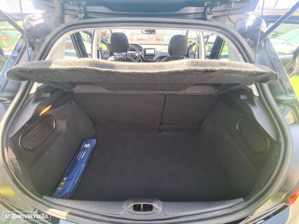 Peugeot 208 1.2 PureTech Signature - 10