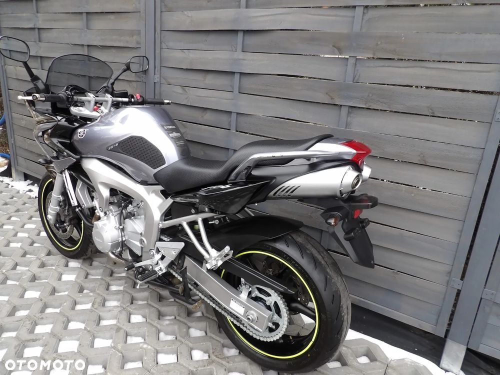 Yamaha FZ6 - 7