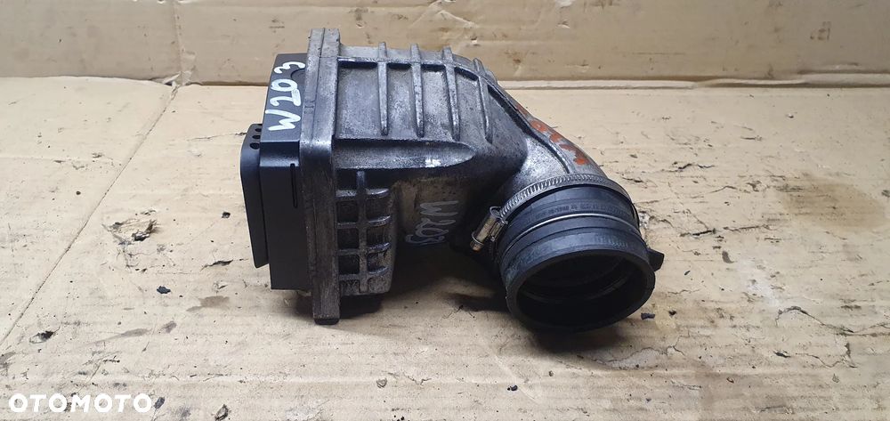 Rezonator dolot kompresora Mercedes W209 1.8 Kompresor - 2