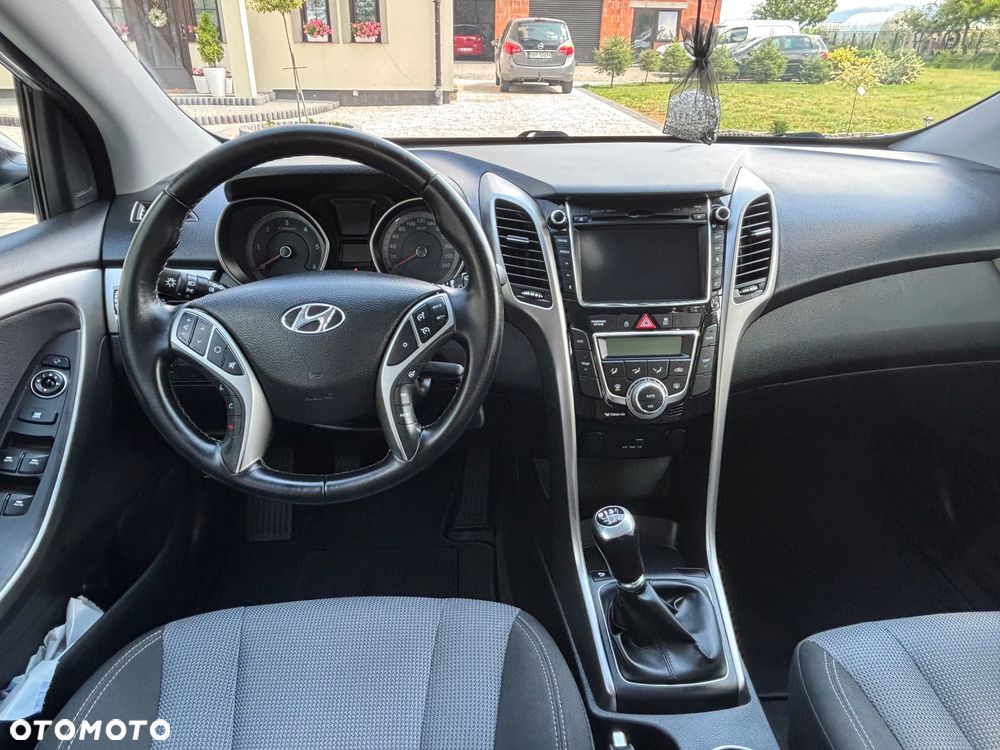 Hyundai i30 1.6 CRDi Premium - 22