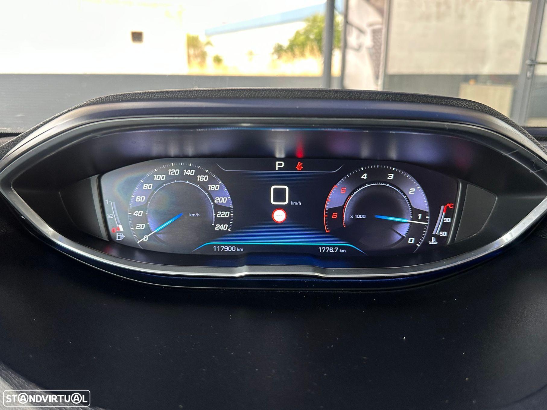 Peugeot 3008 1.6 BlueHDi Allure EAT6 - 23