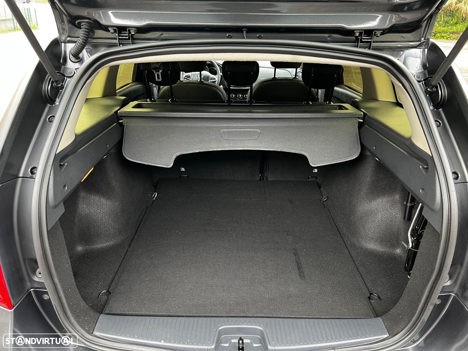 Dacia Logan MCV 1.5 dCi Comfort - 11