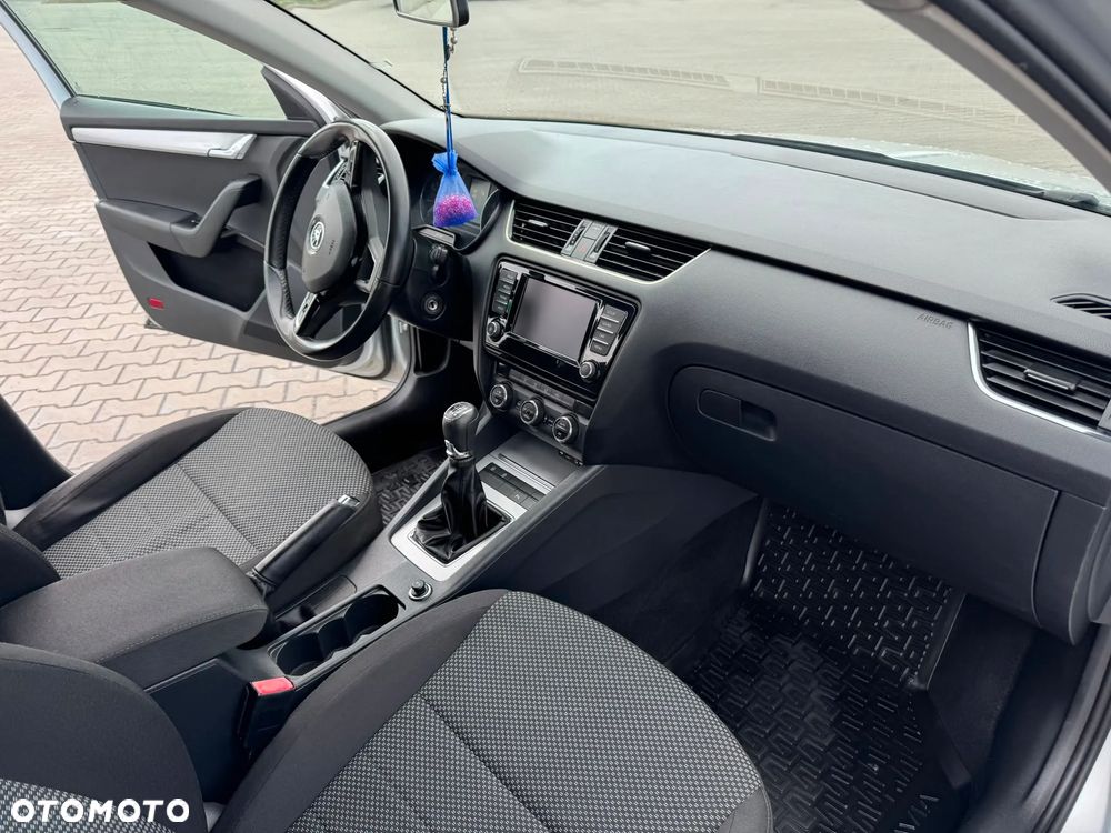 Skoda Octavia 1.2 TSI Active - 10