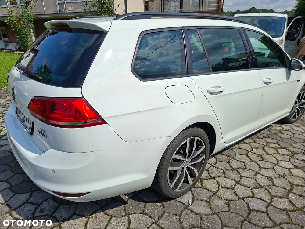 Volkswagen Golf 1.2 TSI BlueMotion Technology Comfortline - 4